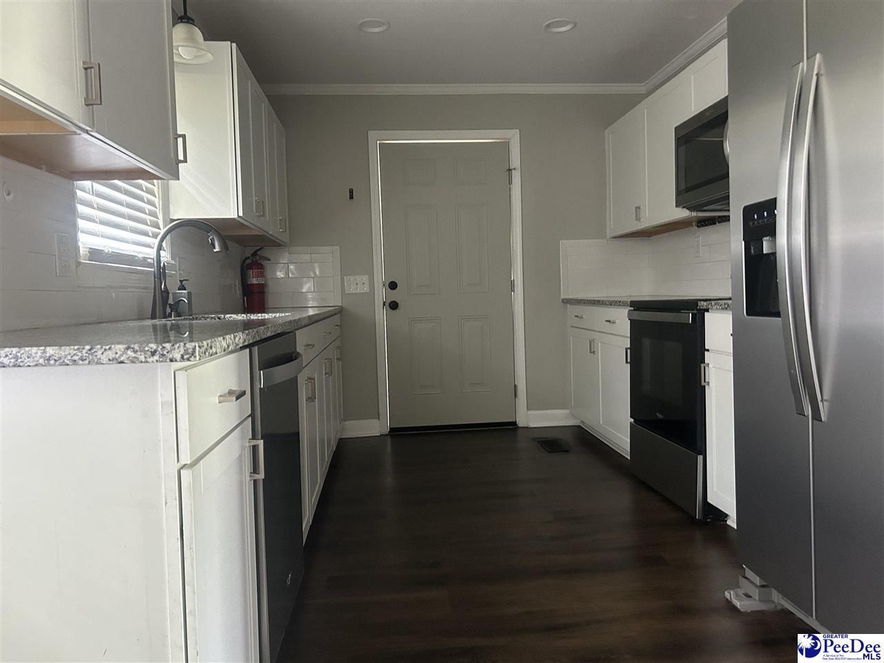 2109 Third Loop Road Photo 6