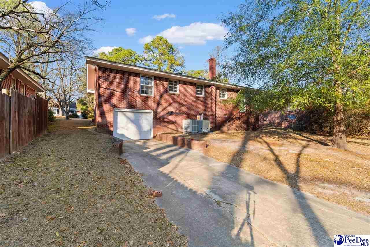 612 Spruce St Photo 33