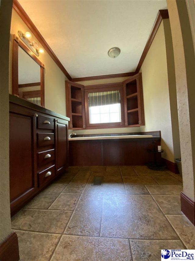 202 Walters St Photo 10
