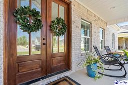 3002 Suzanne Drive photo 4