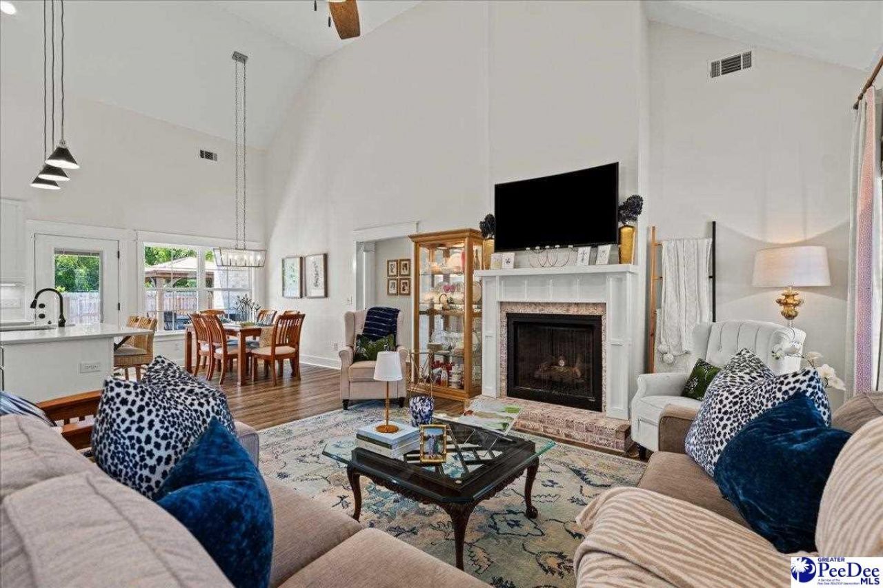 3002 Suzanne Drive Photo 8