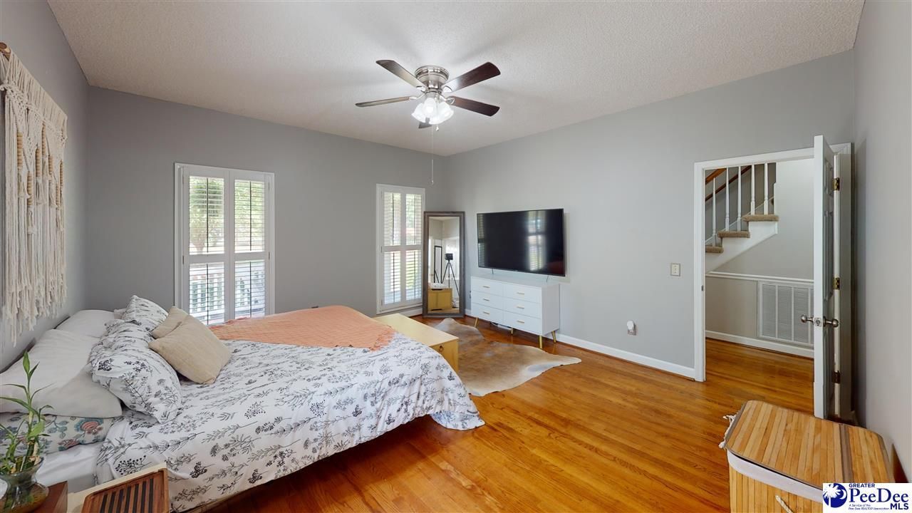 420 Meadow Brook Terrace Photo 18