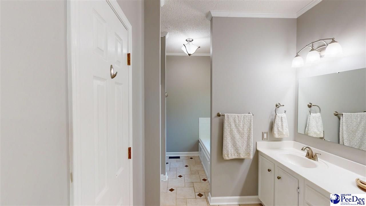 420 Meadow Brook Terrace Photo 20