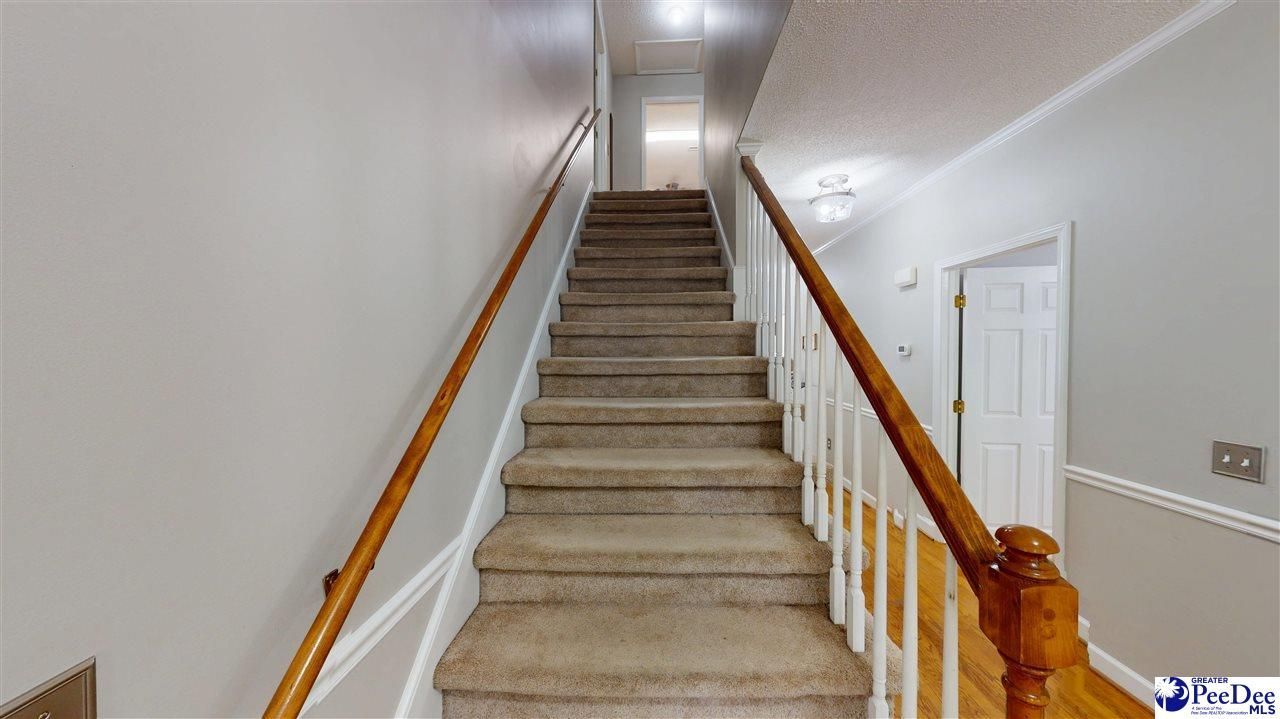 420 Meadow Brook Terrace Photo 24