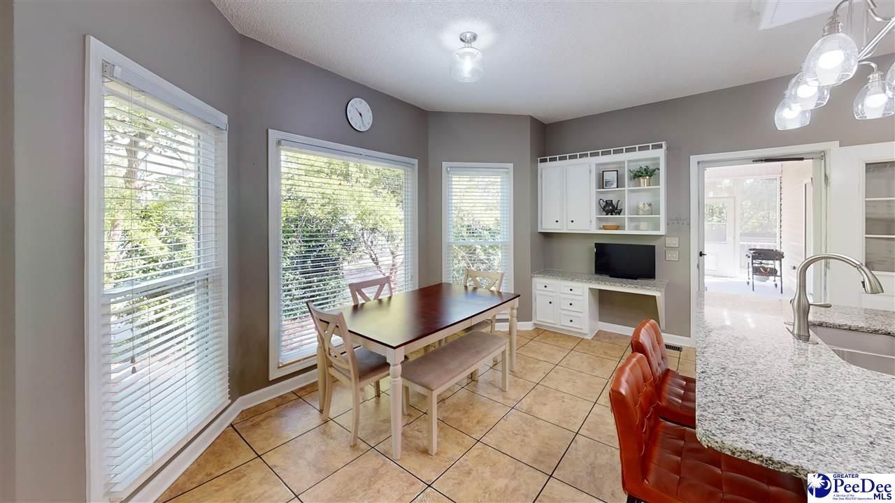 420 Meadow Brook Terrace Photo 7