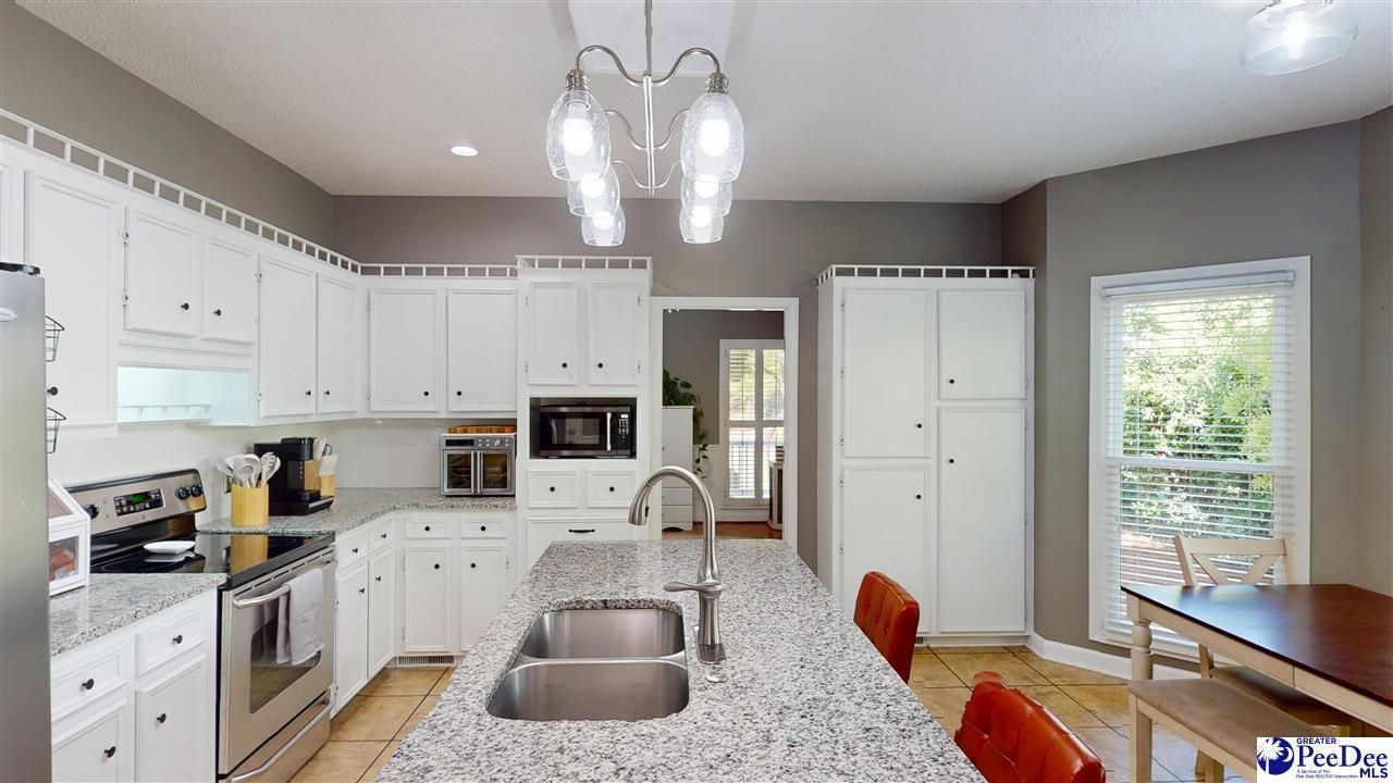 420 Meadow Brook Terrace Photo 8