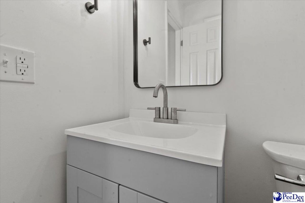 301 W Coleman Ave Photo 39