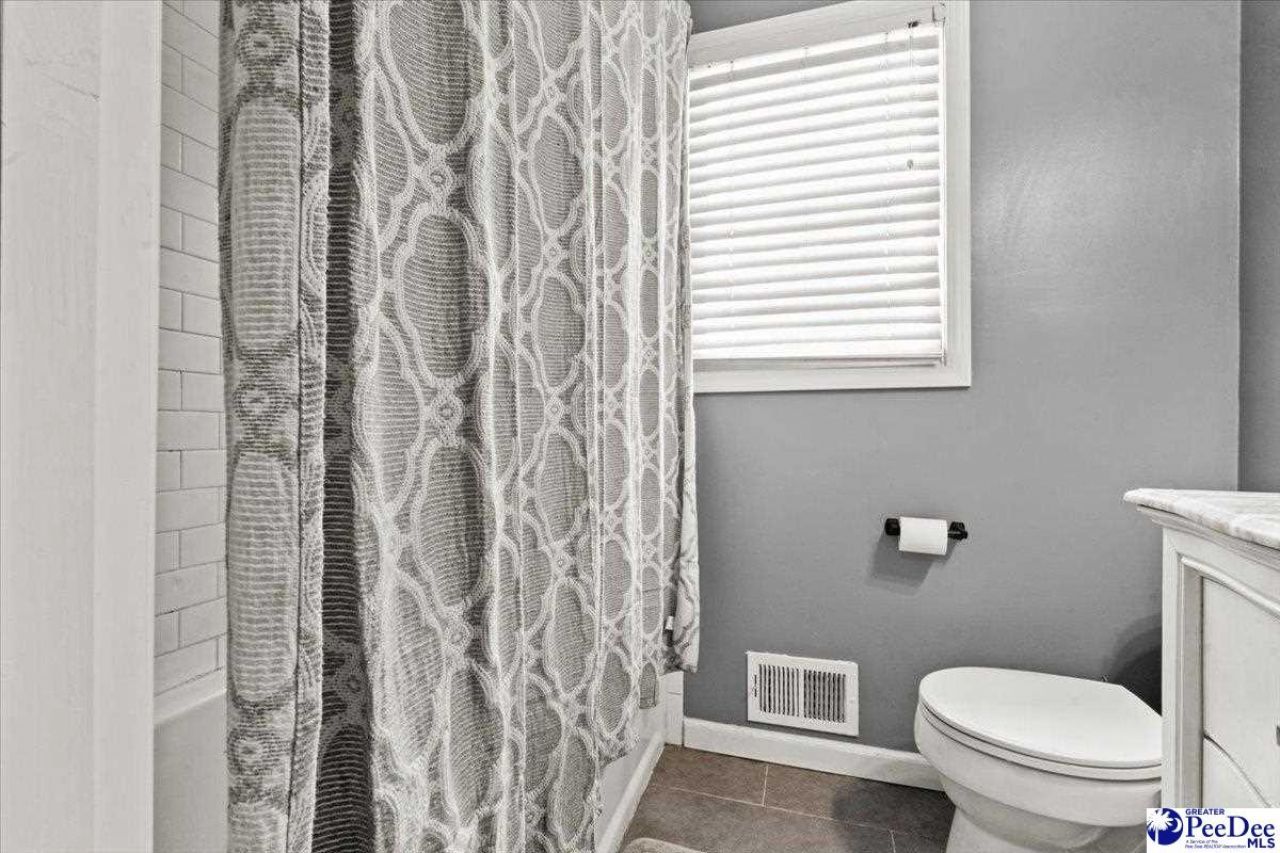 1404 Harrison St Photo 31