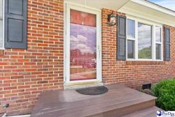 1404 Harrison St photo 4