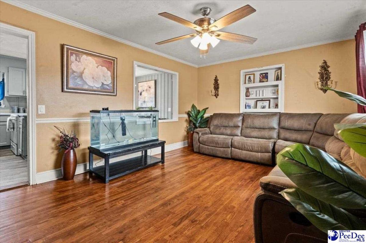 1404 Harrison St Photo 6