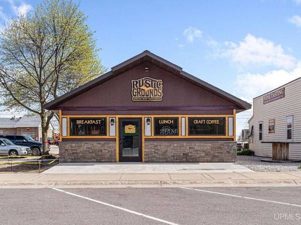 319 E Superior Street, Munising, MI 49862