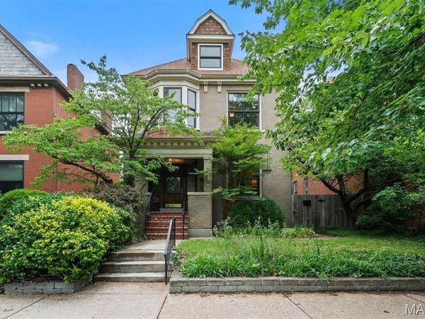 3655 Hartford Street , St Louis, MO 63116