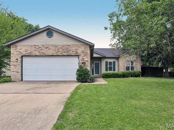 1343 Terrace Green Lane, O'Fallon, IL 62269