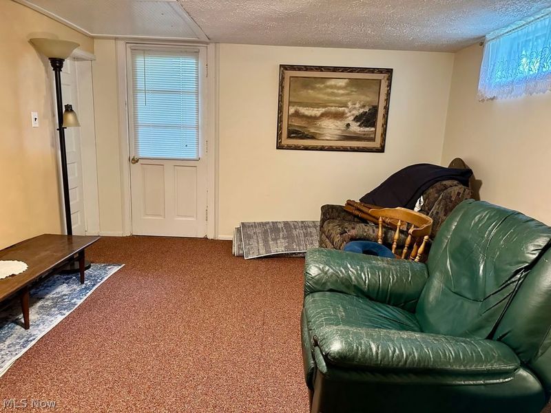 1215 Douglas Avenue , Barberton, OH 44203 Photo 11