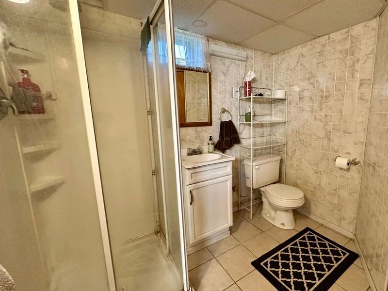 1215 Douglas Avenue , Barberton, OH 44203 Photo 13