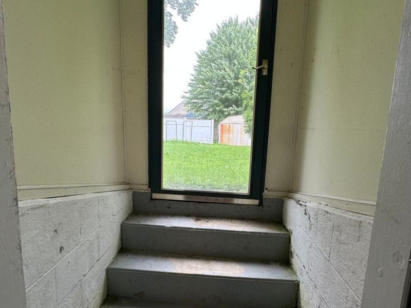 1215 Douglas Avenue , Barberton, OH 44203 Photo 14