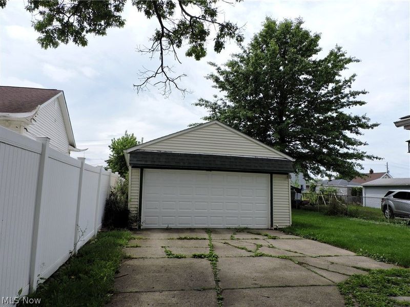 13015 Astor Avenue , Cleveland, OH 44135 Photo 11