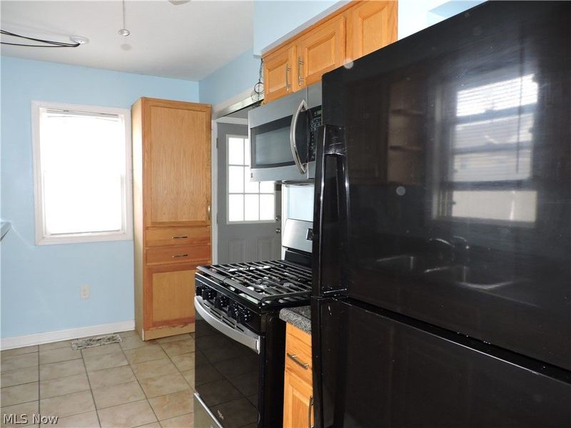 13015 Astor Avenue , Cleveland, OH 44135 Photo 5