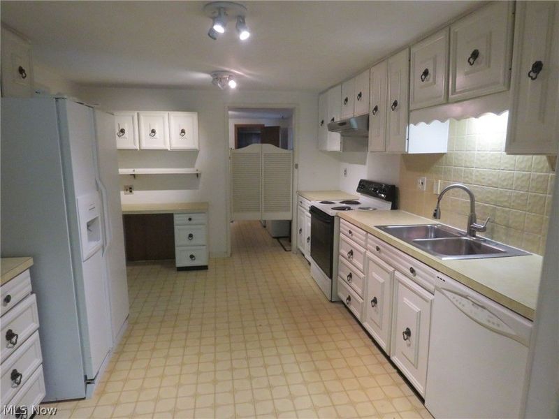 6745 Case Road , North Ridgeville, OH 44039 Photo 6