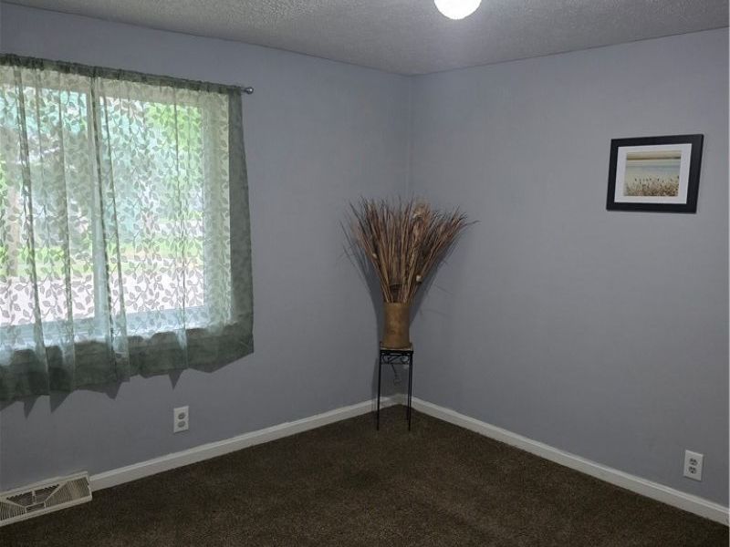 594 Gardendale Avenue , Akron, OH 44310 Photo 9