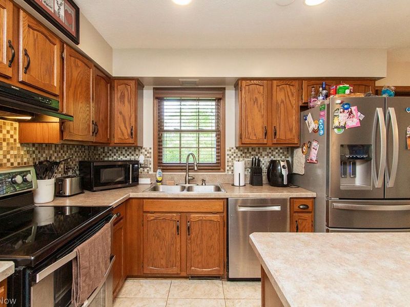 1130 Waterbury Drive , Medina, OH 44256 Photo 11