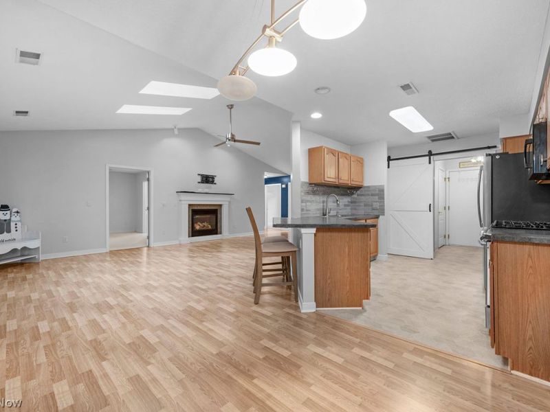 819 Renee Drive , Wadsworth, OH 44281 Photo 15