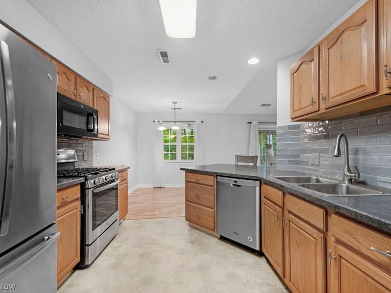 819 Renee Drive , Wadsworth, OH 44281 Photo 20