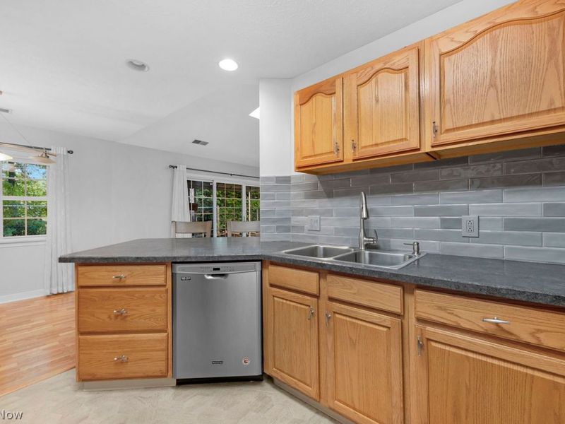 819 Renee Drive , Wadsworth, OH 44281 Photo 21