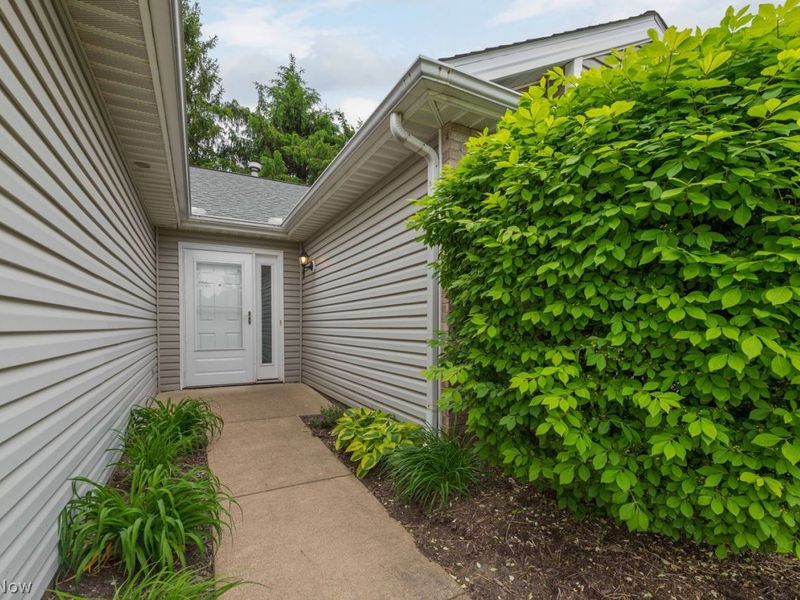 819 Renee Drive , Wadsworth, OH 44281 Photo 3