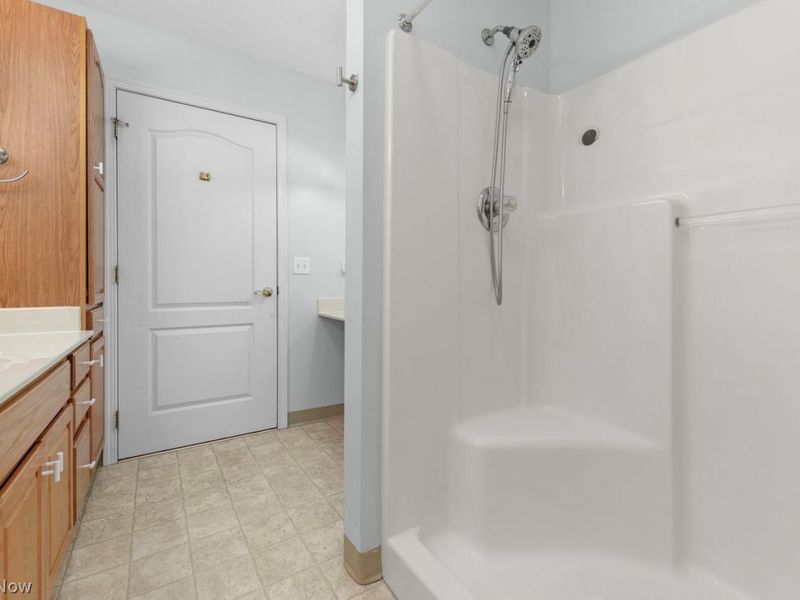 819 Renee Drive , Wadsworth, OH 44281 Photo 30