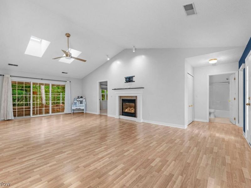 819 Renee Drive , Wadsworth, OH 44281 Photo 5