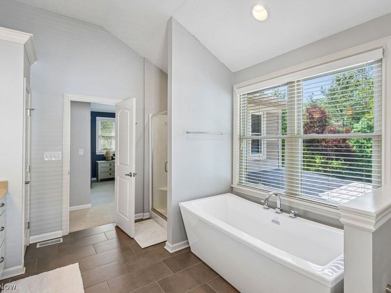 20646 Beacons Field Boulevard , Rocky River, OH 44116 Photo 36