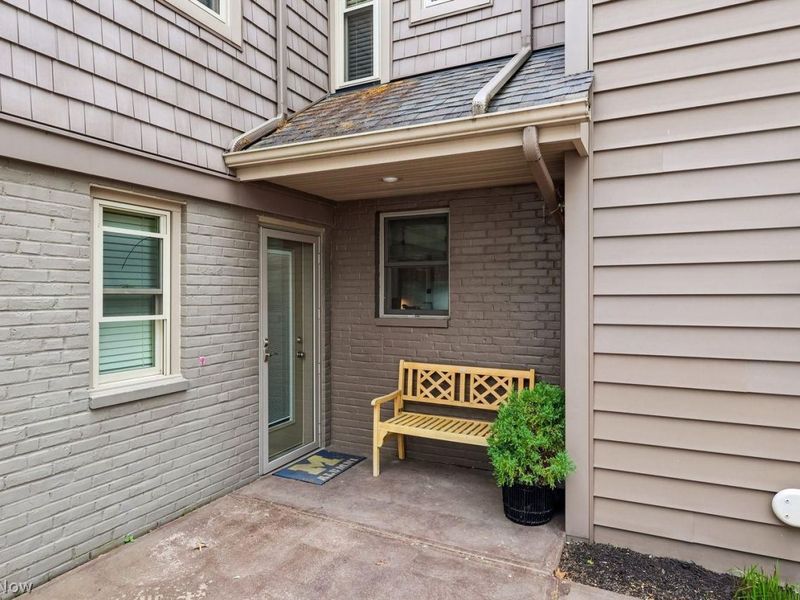 20646 Beacons Field Boulevard , Rocky River, OH 44116 Photo 41