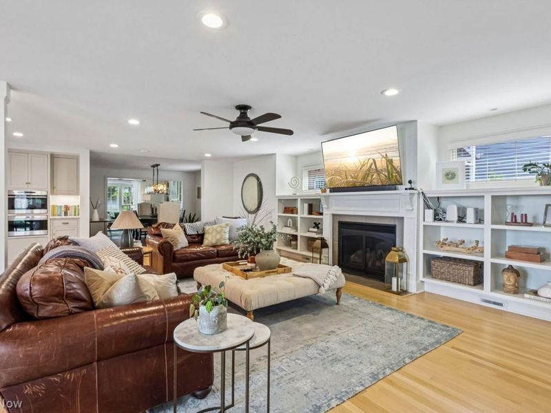 20646 Beacons Field Boulevard , Rocky River, OH 44116 Photo 9