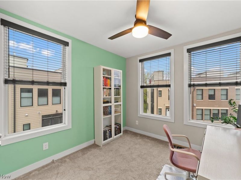 11202 North Park Place , Cleveland, OH 44104 Photo 21