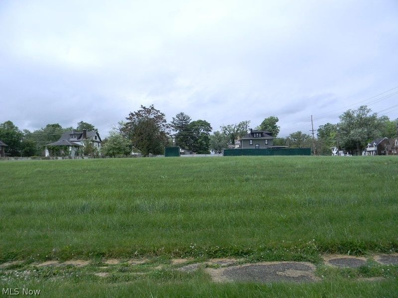 Robbins Avenue , Niles, OH 44446 Photo 3