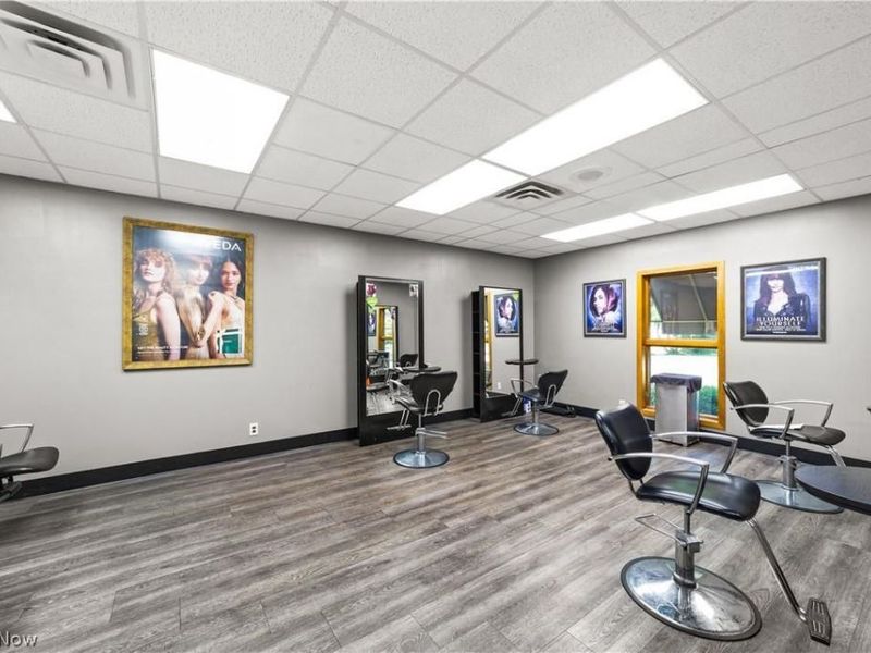 6071 Middle Ridge Road , Lorain, OH 44053 Photo 10