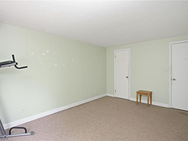 6895 Carriage Hill Drive , Brecksville, OH 44141 Photo 36