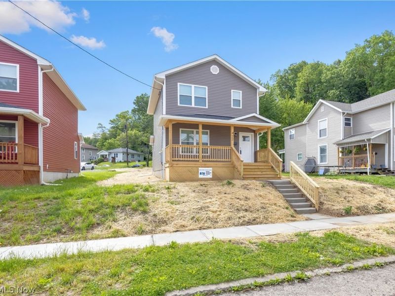 422 Abington Avenue , Zanesville, OH 43701 Photo 1