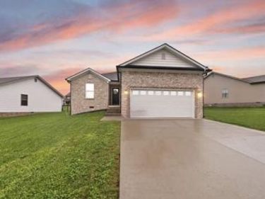 424 Middle Creek Way, Berea, KY 40403