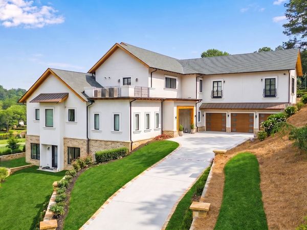 645 River Knoll Drive SE, Marietta, GA 30067