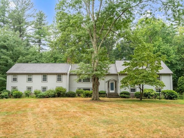 10 Radcliffe Rd, Weston, MA 02493