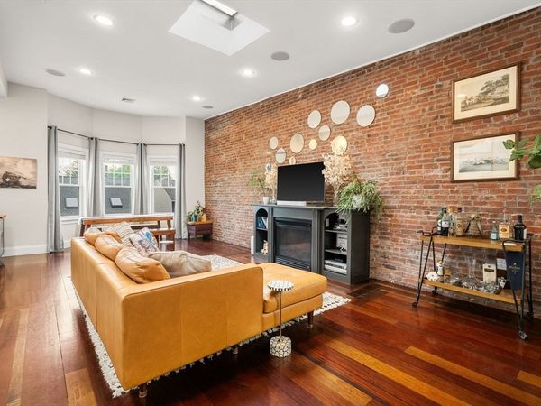 133 I St, Unit 3, Boston, MA 02127