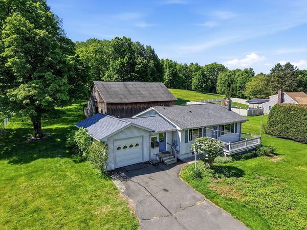 265 State St, Belchertown, MA 01007