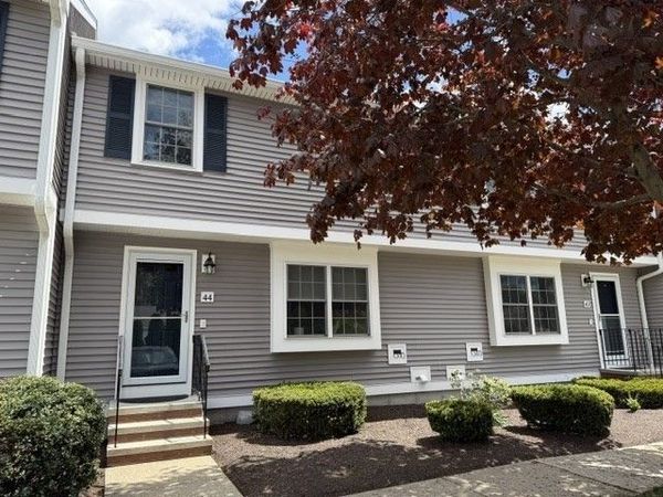 5 Meadowhill Ct, Unit 44, Easton, MA 02375