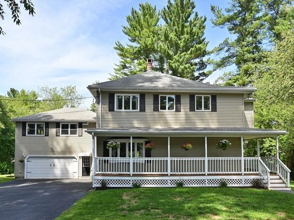 20 Hemlock Rd, Tewksbury, MA 01876