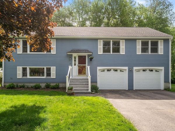 22 Causeway Street, Medfield, MA 02052