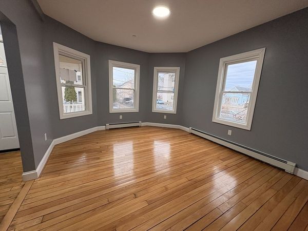 25 Central Sq, Unit 3, Brockton, MA 02119