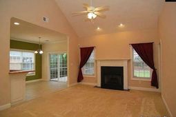 211 Faversham Lane photo 4