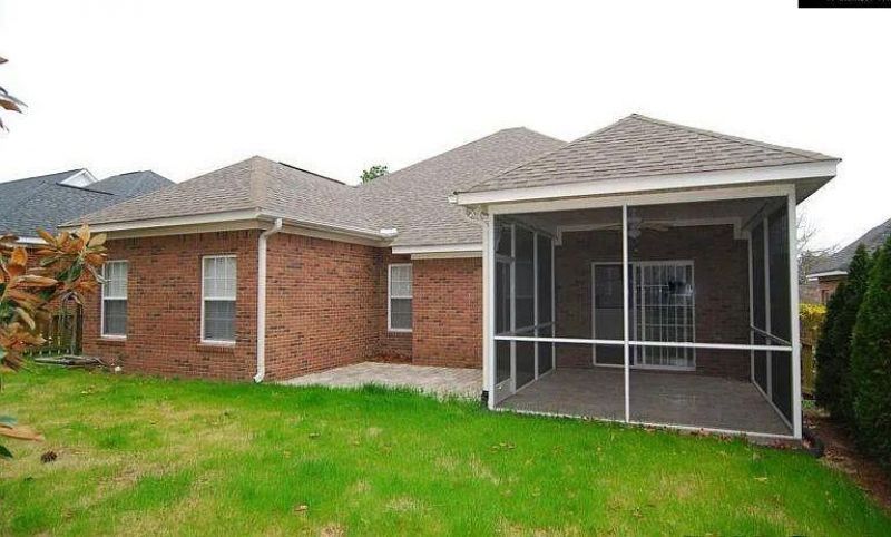 211 Faversham Lane Photo 9
